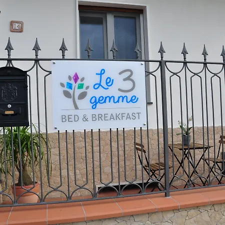 Alojamento de Acomodação e Pequeno-almoço Le Tre Gemme 4*