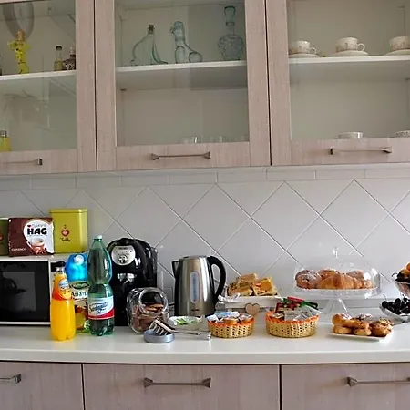 Le Tre Gemme 3* بومبيي