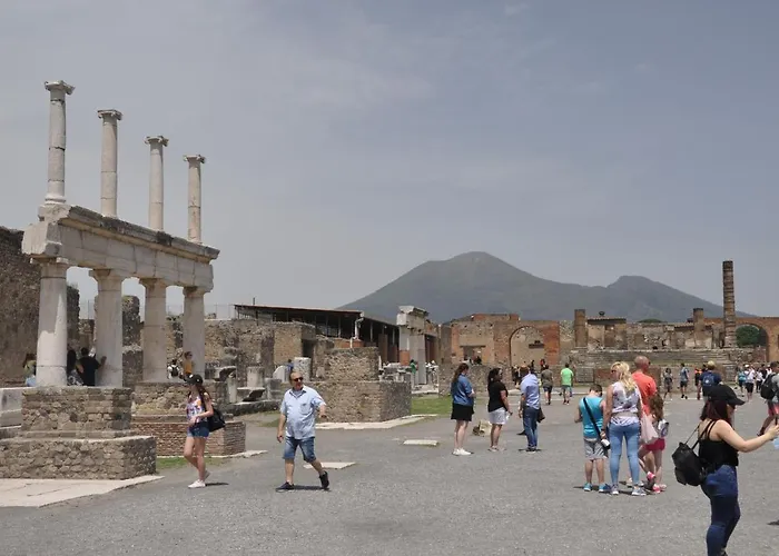 Le Tre Gemme Bed & Breakfast 4*